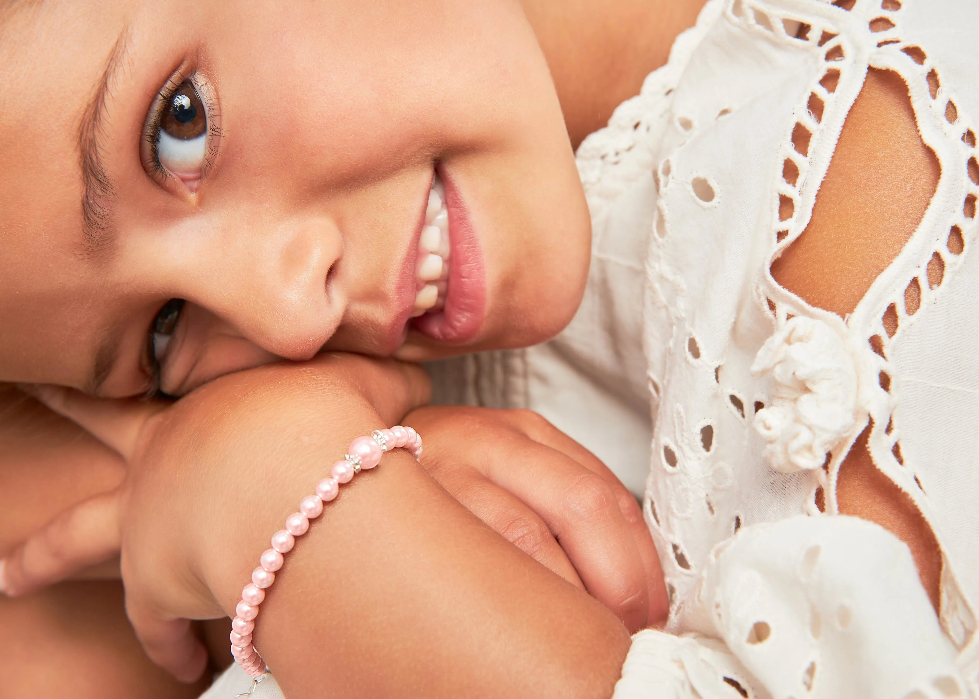 Little Girl Toddler Bracelet with Pink Pearl & Silver Daises