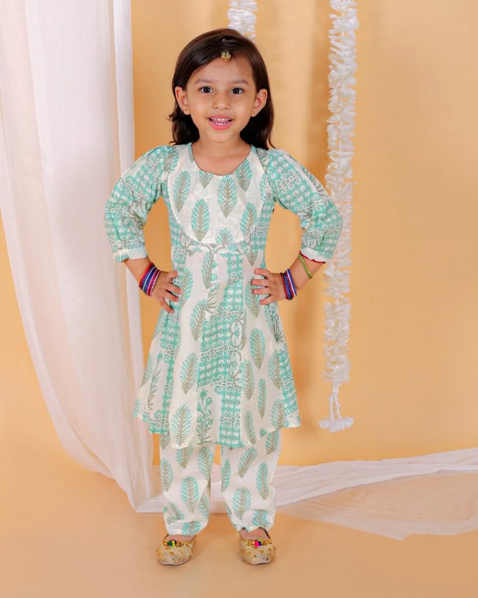 Neelegagan Girls Floral Print Anarkali Kurta Set