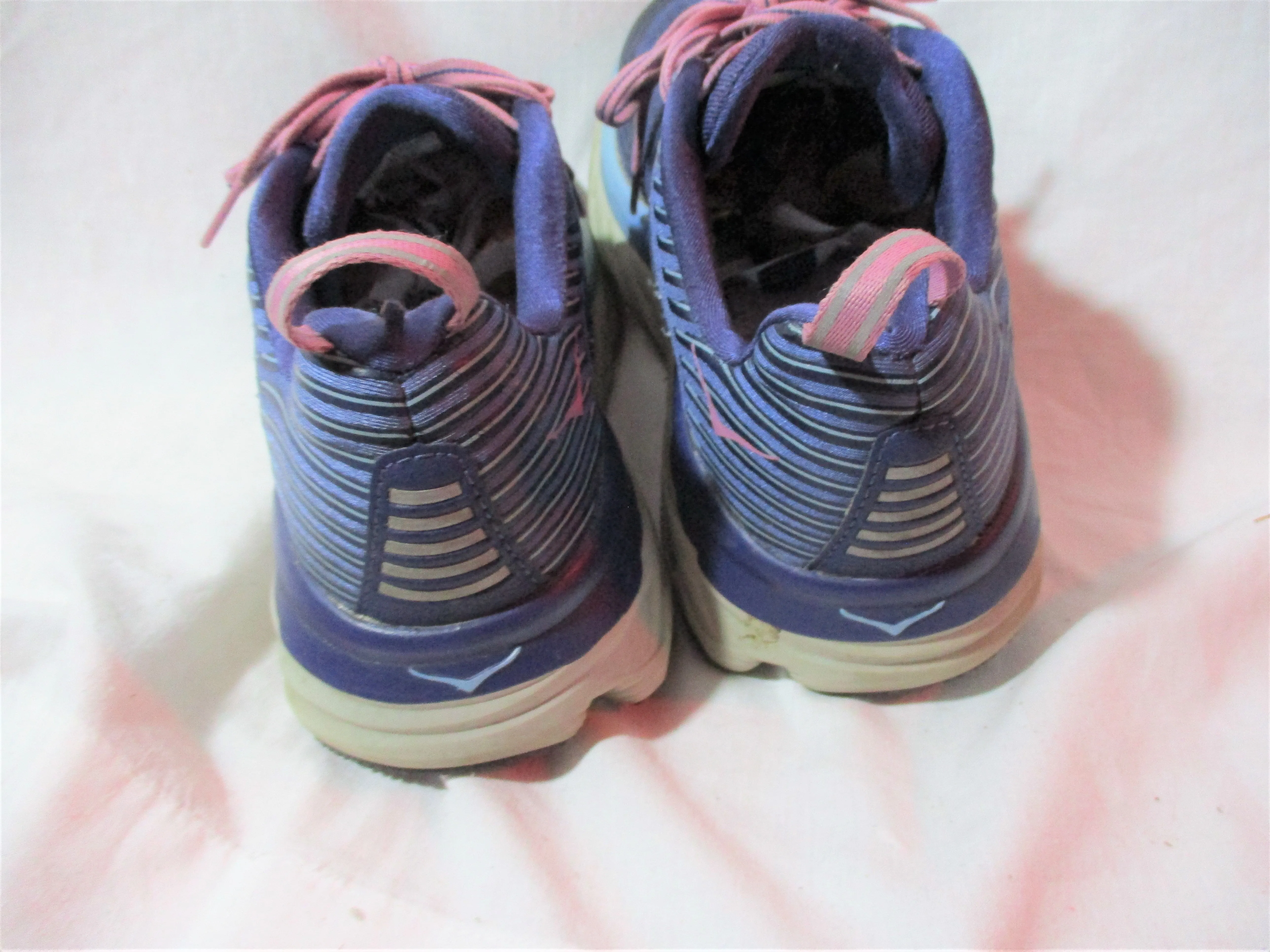 Womens HOKA ONE ONE BONDI Running Sneakers Athletic Shoes Trainers 7.5 PURPLE